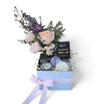Bestie – Flowers & Treats Gift