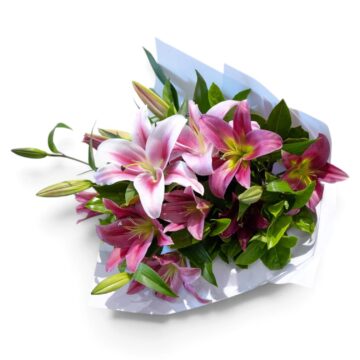 Gentle Heart – Lily Bouquet